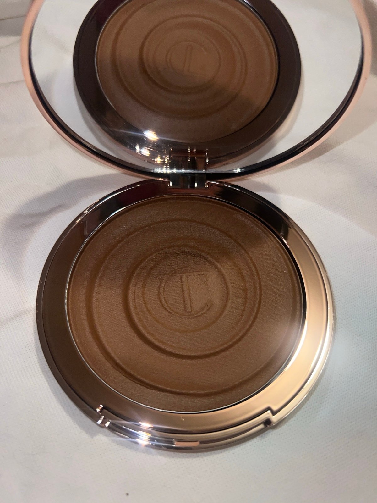 Unused Charlotte Tilbury Beautiful Skin Cream Bronzer