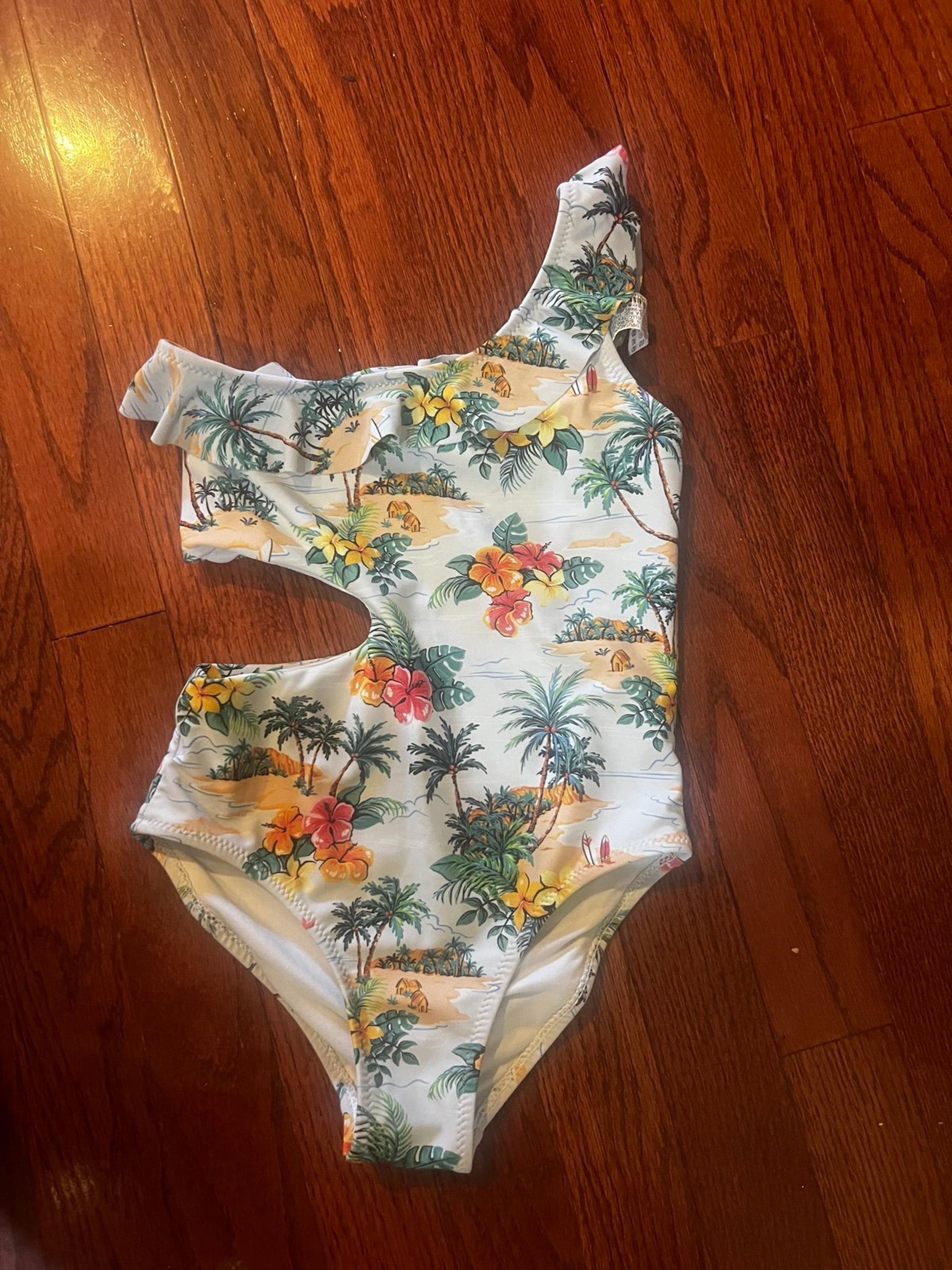 Swimsuit “Zara” girls one piece cut out size 6/7