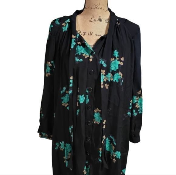 Buru Tie Neck Bow HouseCoat Dress Loose Flowy Modest Oversized Midi Floral Small - detail