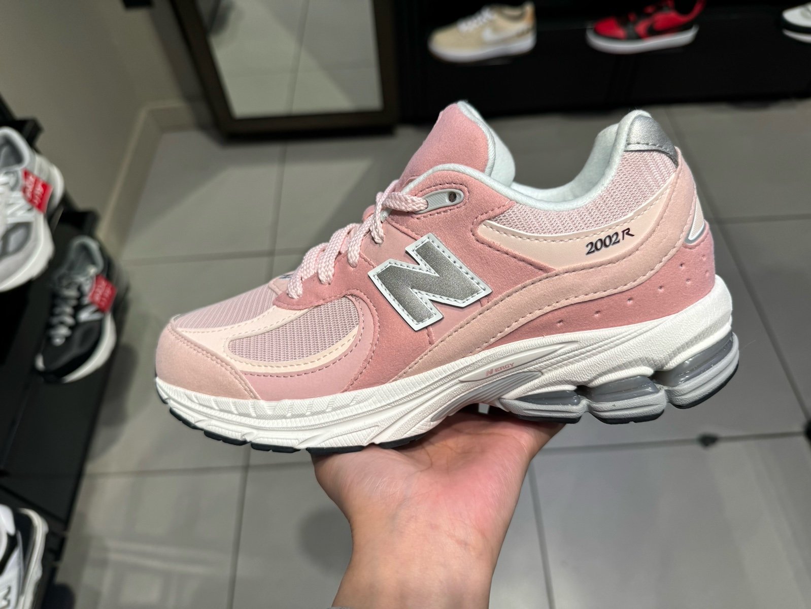GC2002SK-New Balance 2002R Pink Sand Grade School 7Y