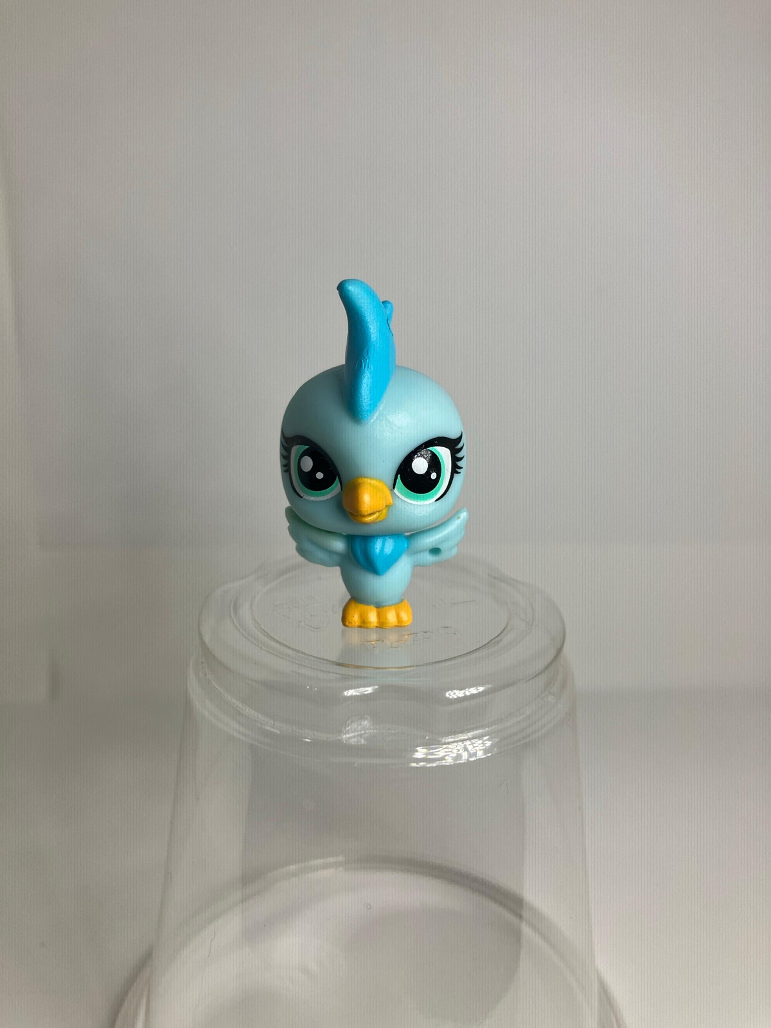 LPS Littlest Pet Shop Blind Bags Mini Blue Cockatoo Bird 15 Puttin' on the Glitz