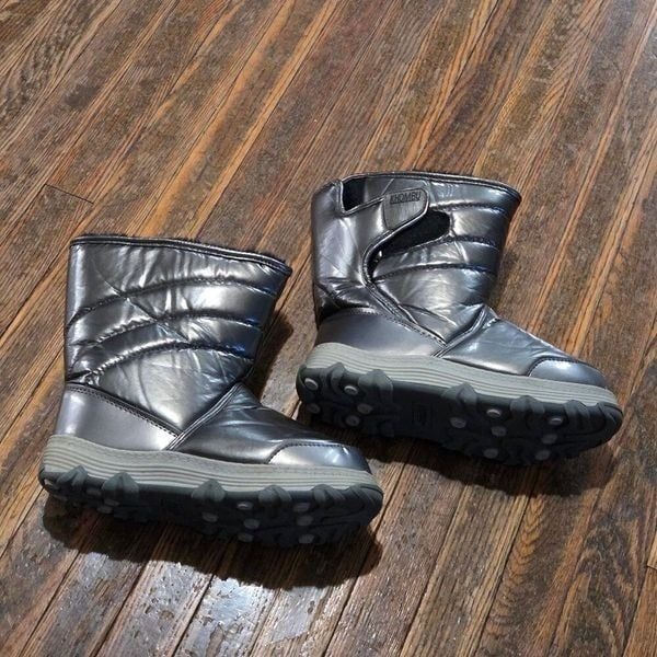 Women's KHOMBU Metallic Faux Fur Winter Boots Size 7M