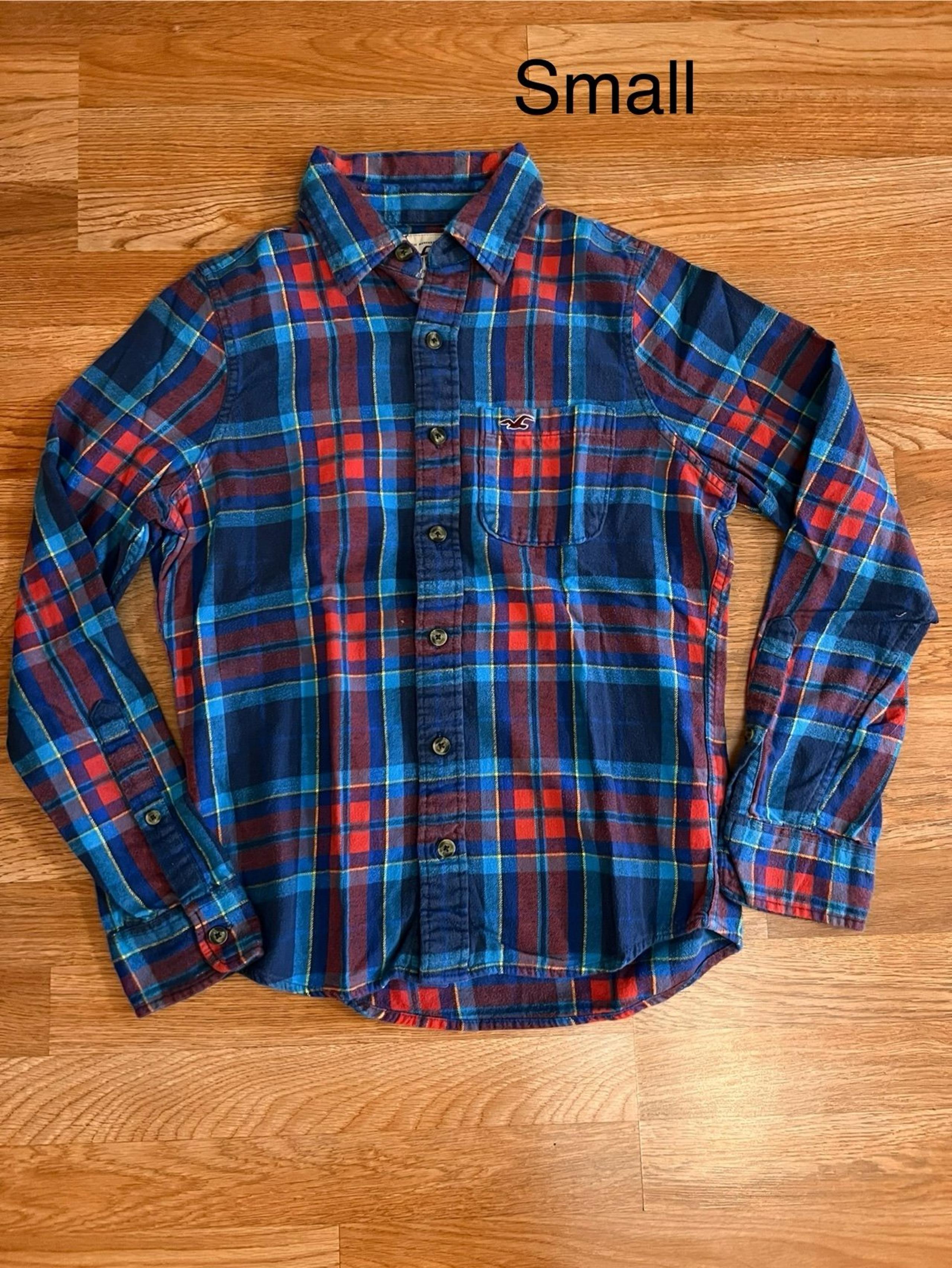 Hollister button up