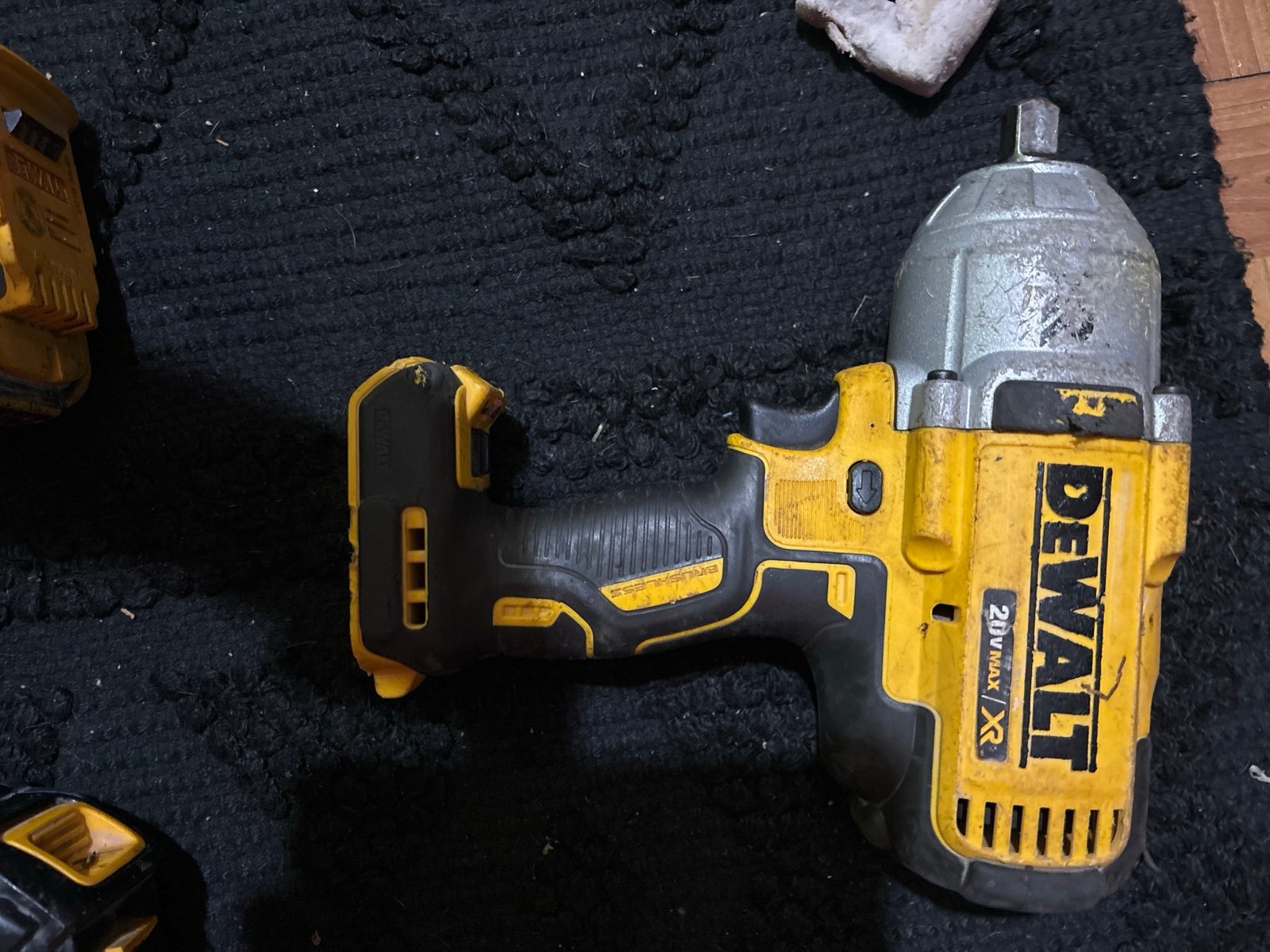 Dewalt 20v max 1/2 high torque impact wrench