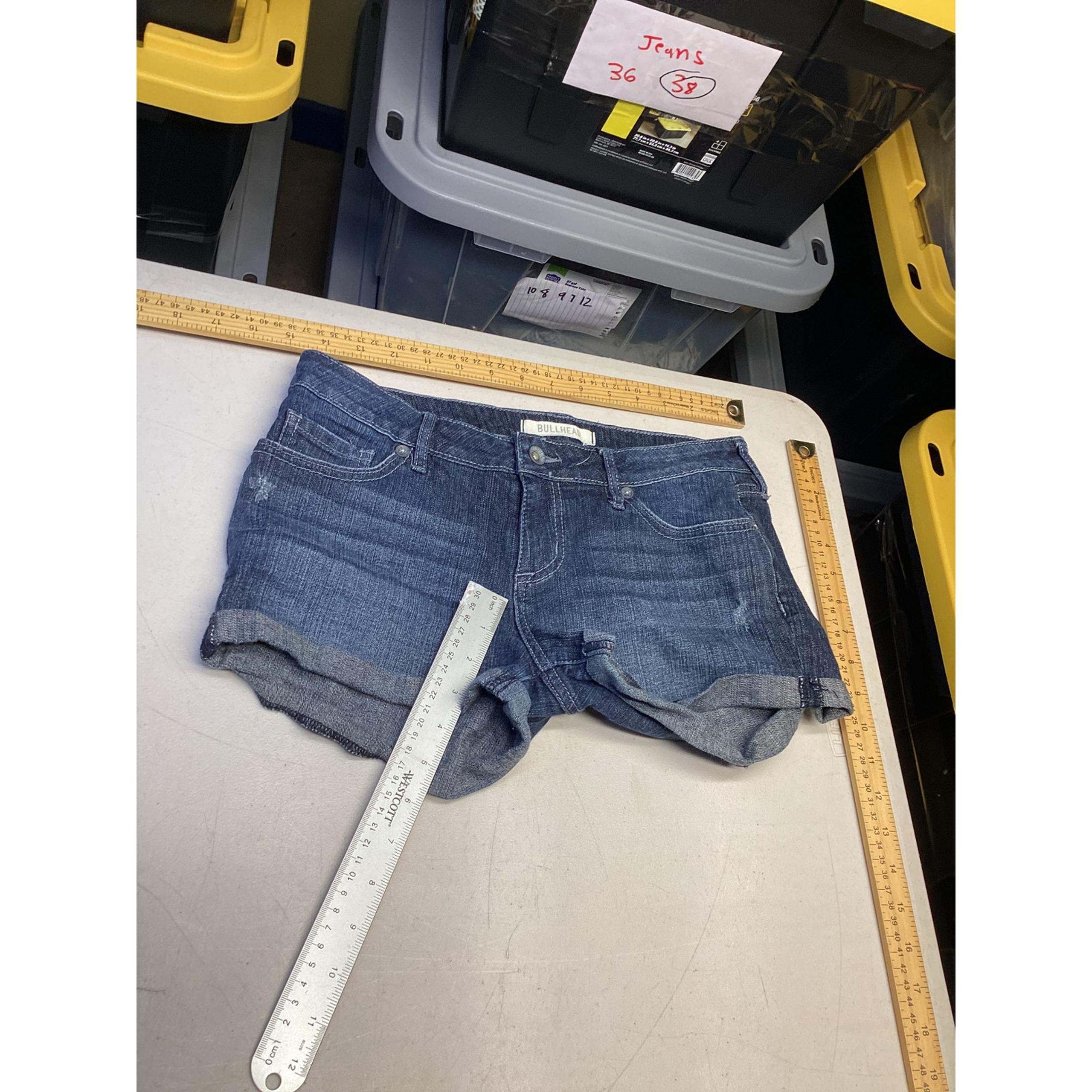 Bullhead Women’s Denim Shorts Size 7
