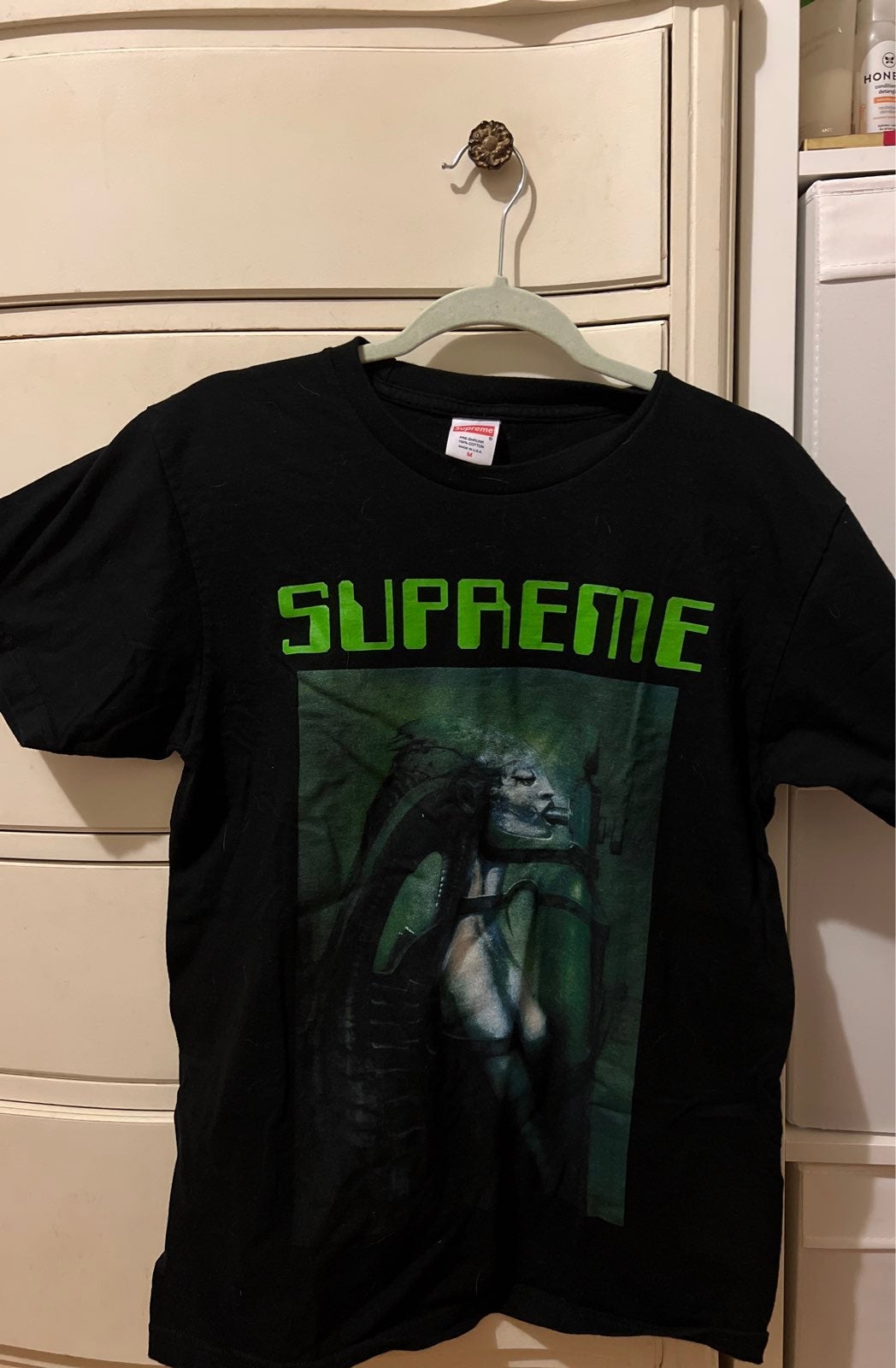 Supreme x Hans Ruedi Giger (Alien) t-shirt Size M