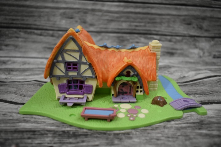 Vintage Disney Polly Pocket Snow White & The Seven Dwarfs Bluebird Complete