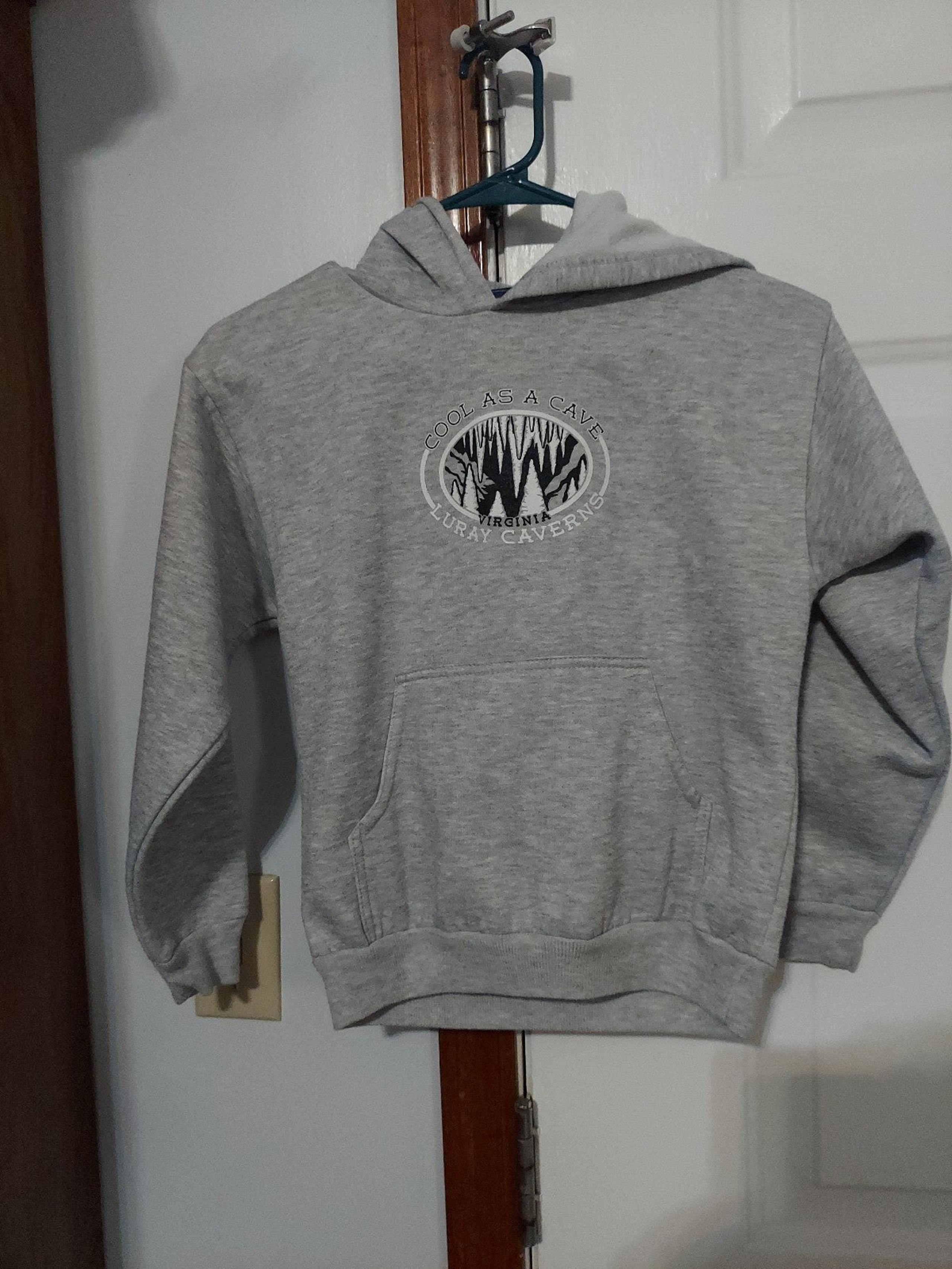 Hoodie for boys medium sweatshirt Luray Caverns Virginia
