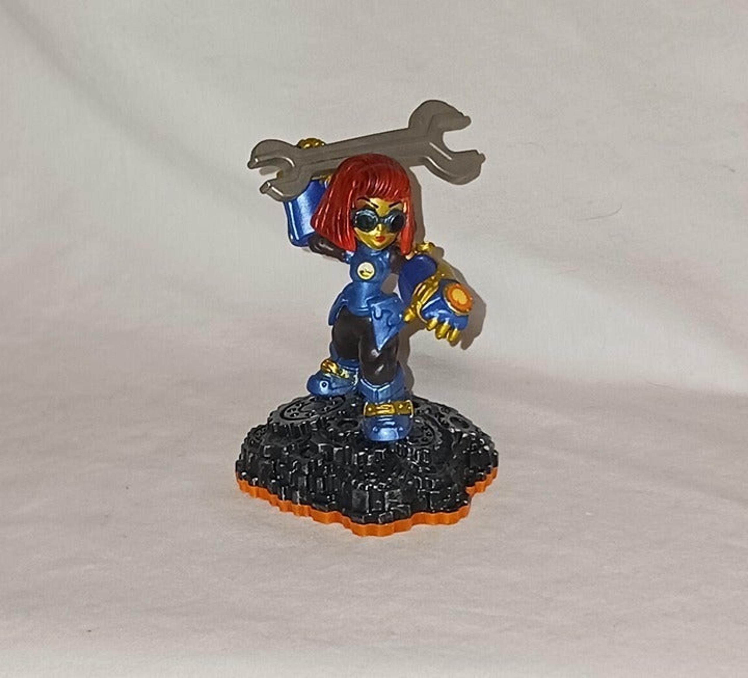 Skylanders: Giants: Sprocket Figure