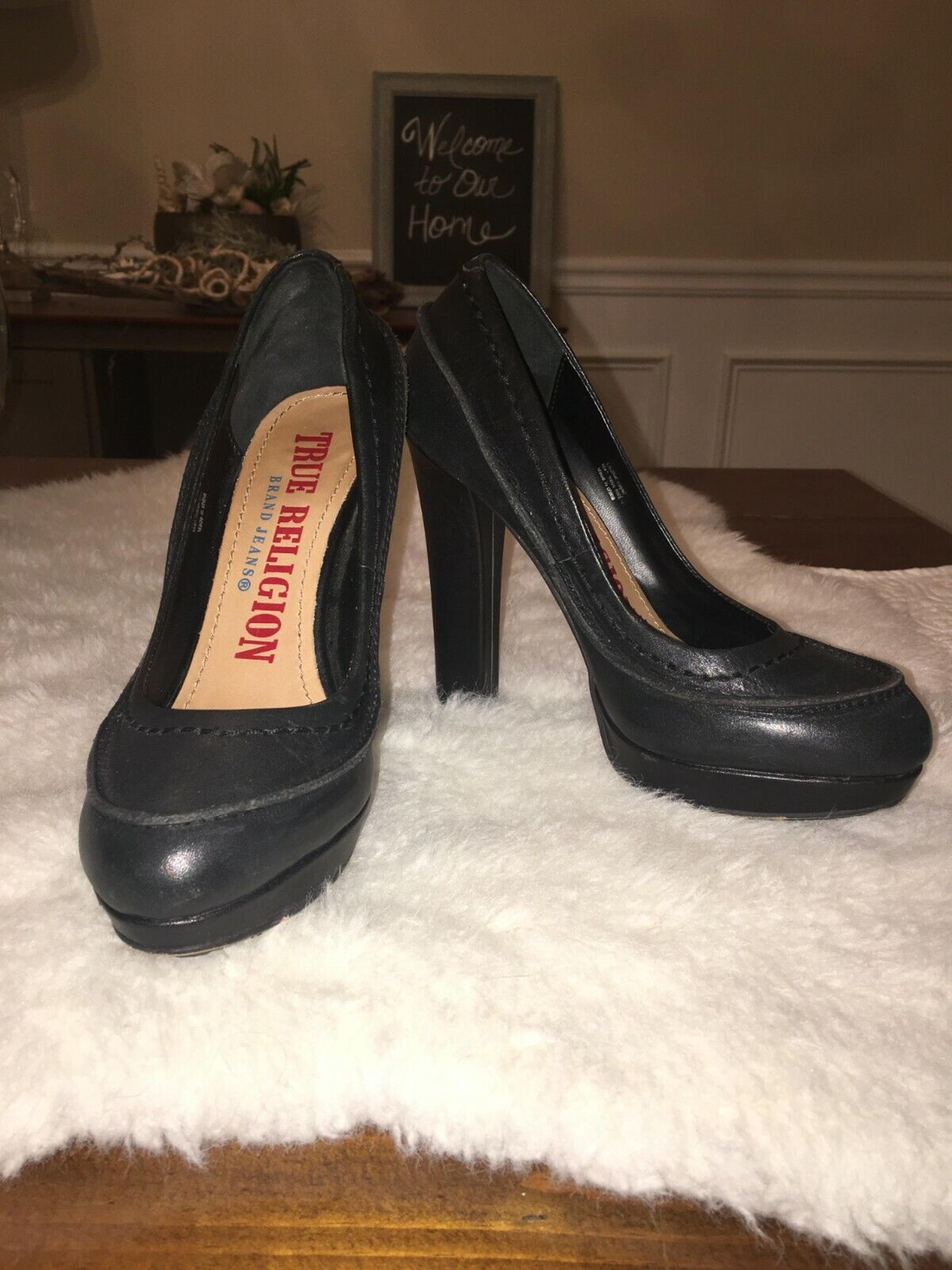 True Religion Black Leather Platform Pumps Sz 6M