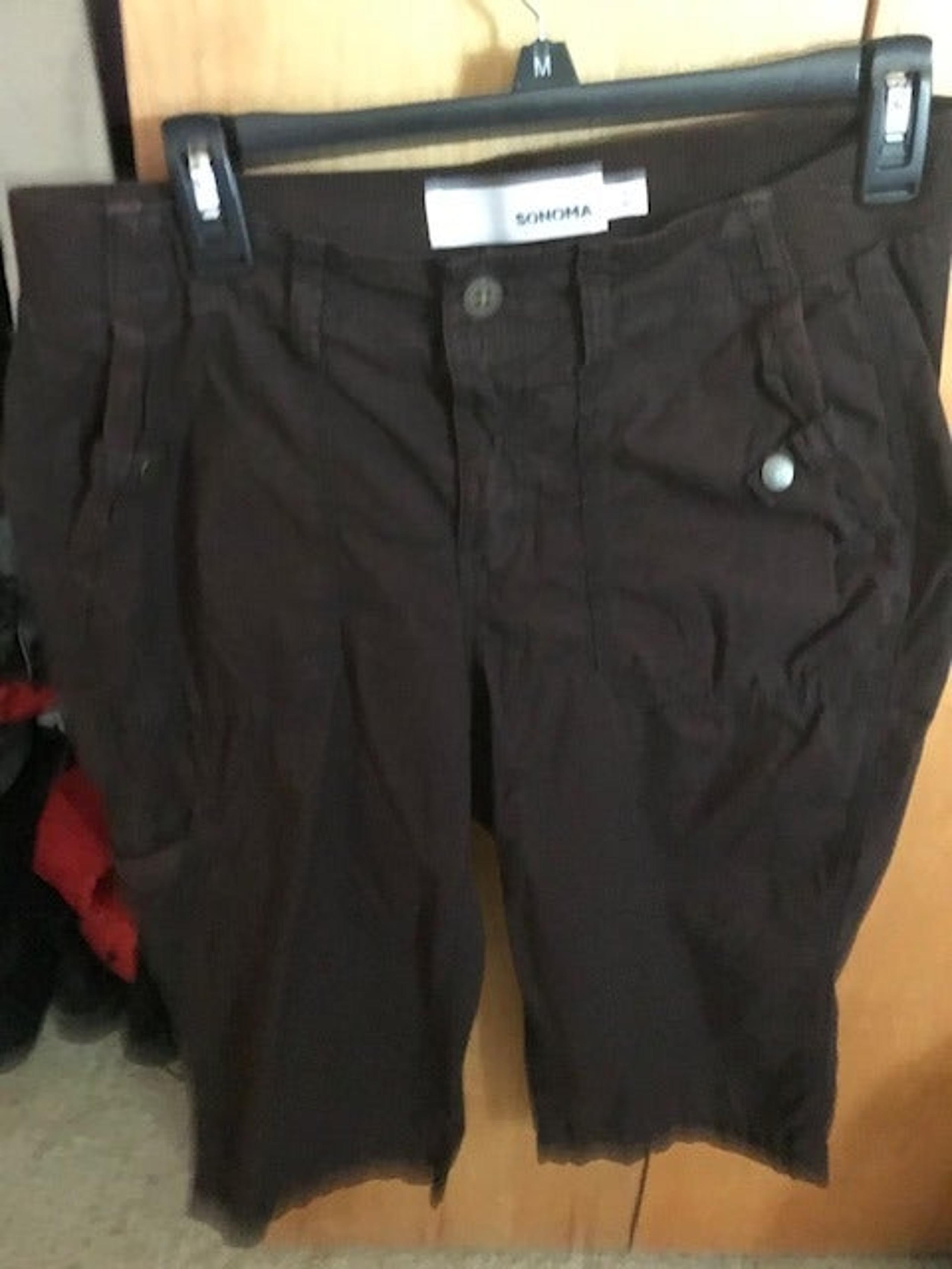Cargo Capri pants