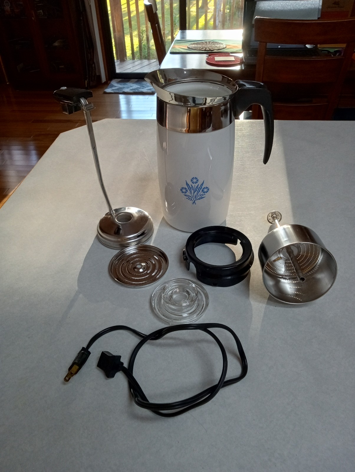 Corning Ware Cornflower Electric 10-Cup Coffee Percolator