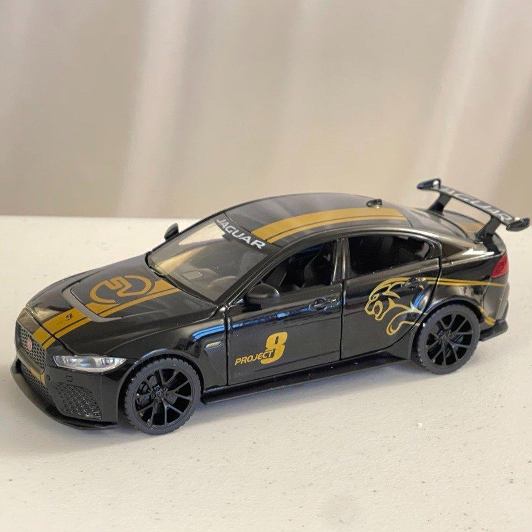 New - 1/24 Jaguar Model Diecast With Sound Light - Black