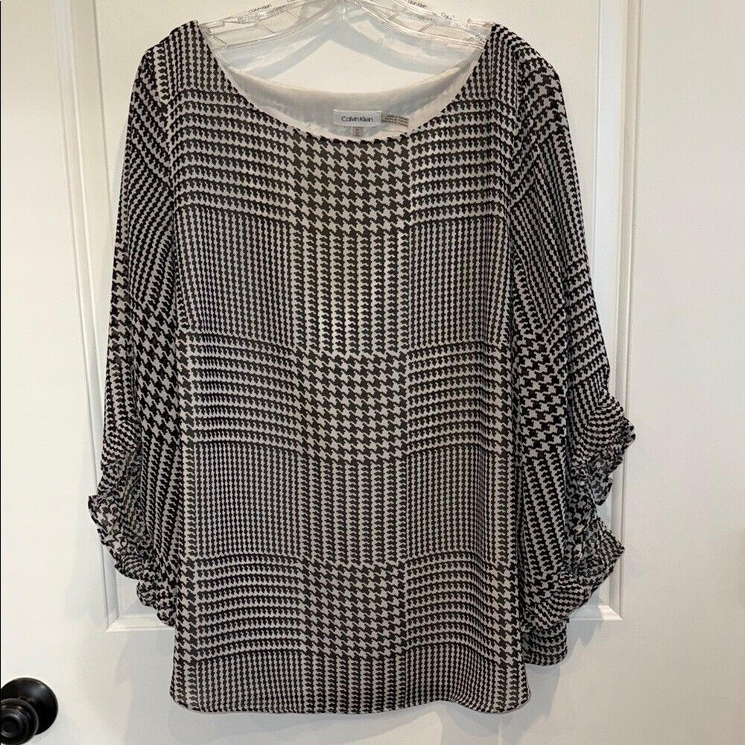 Calvin Klein Women's Size 1X Black and White Houndstooth Blouse