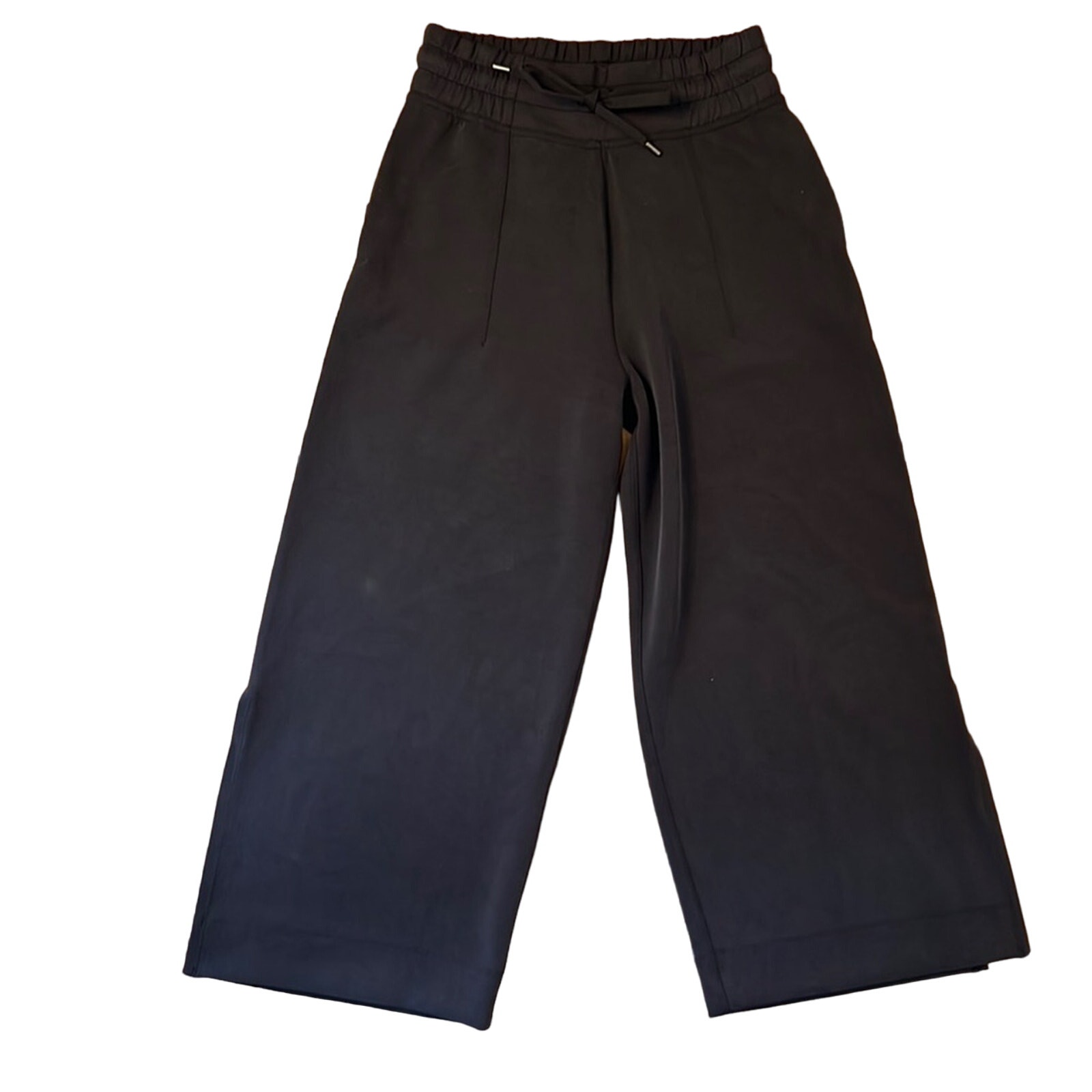 Women’s Lululemon stretch woven high-rise wide leg cropped pant black size 4