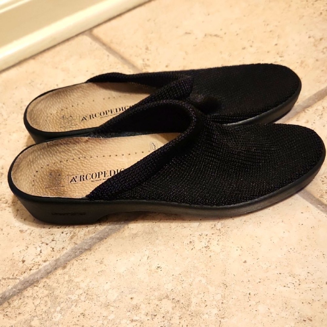A'rcopedico Women's Black Slip-On Knitted Clog Shoes Size 40 US 9.5