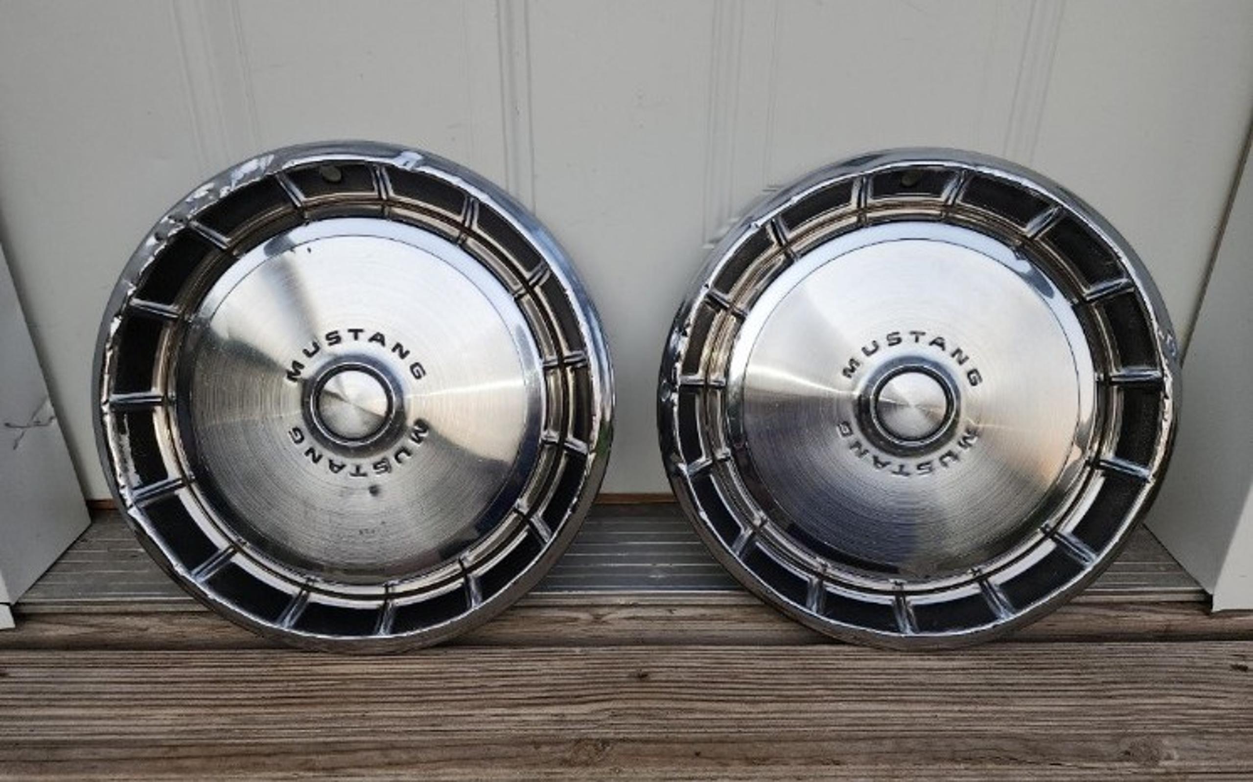 Vintage Early 70s Mustang Hubcaps 14"