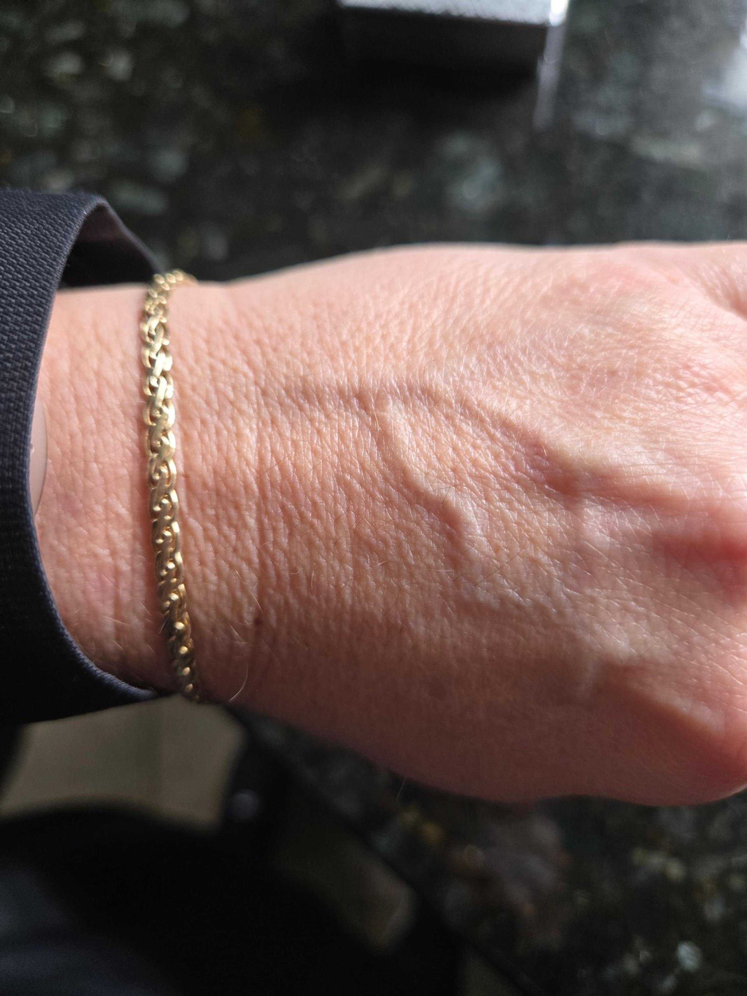 14k yellow gold braclet size 6.5