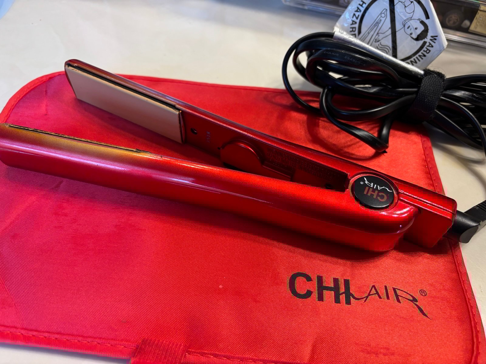 CHI air ceramic Red flat iron w/ wrapping cover