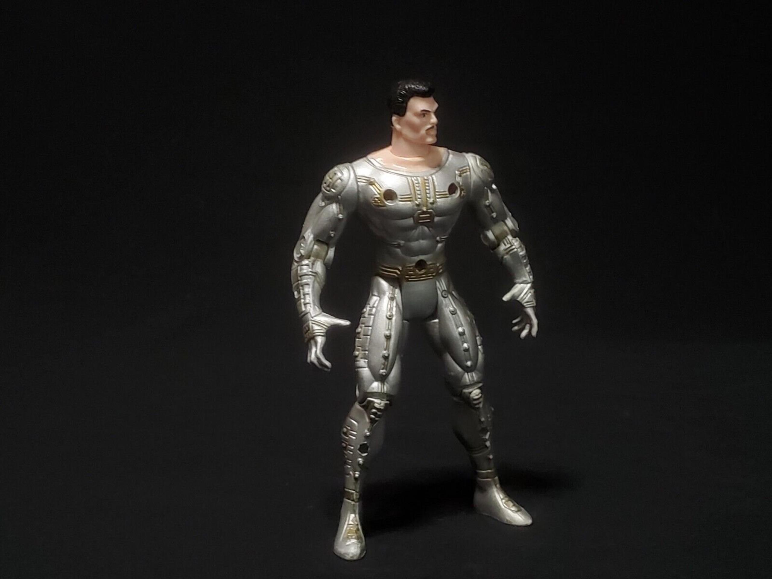 Vintage 1995 ToyBiz Marvel Comics Iron Man Tony Stark 5" Action Figure