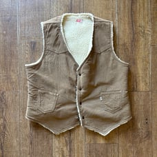 Vintage 1970s Levi’s White Tab Corduroy Sherpa Vest!