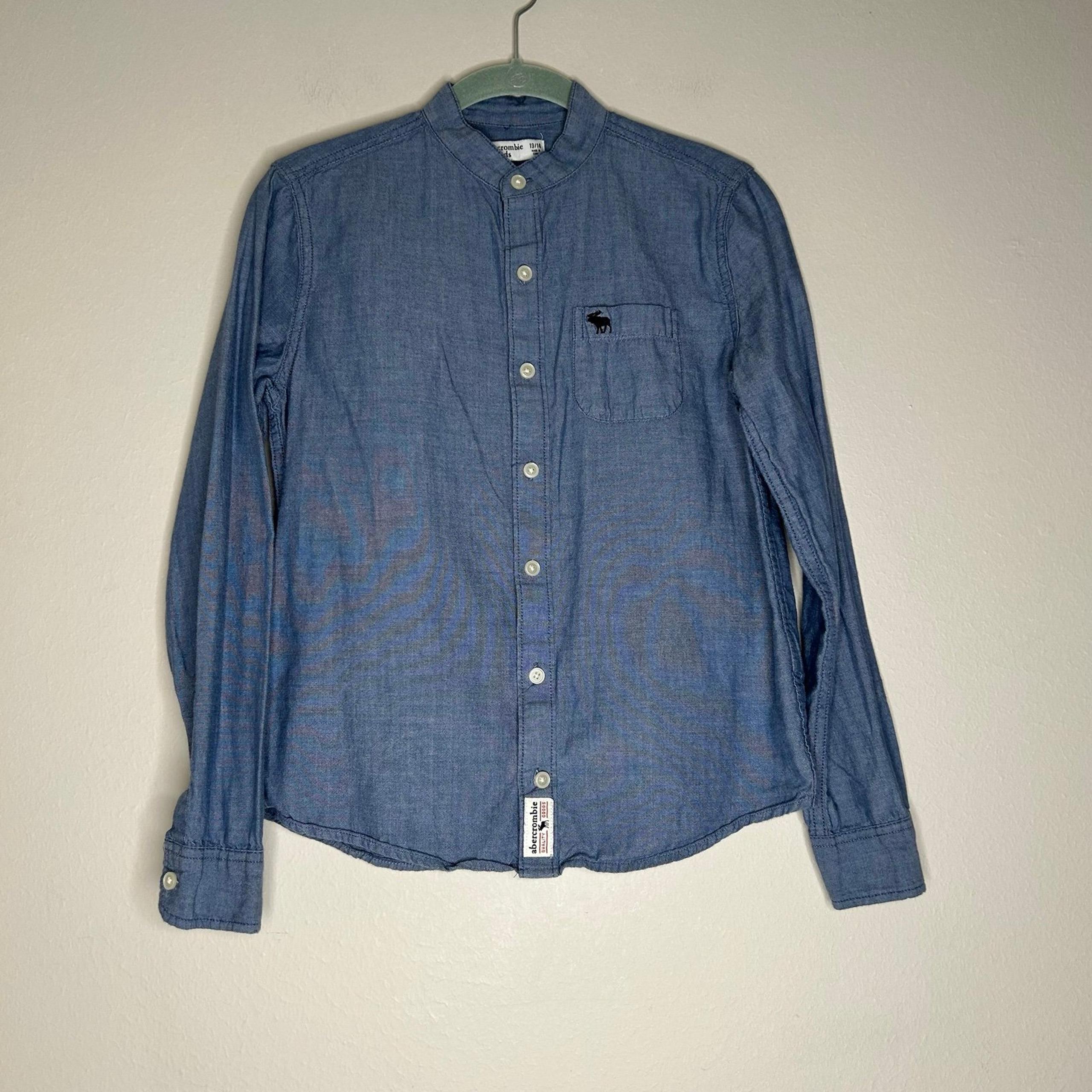 Abercrombie Kids Boy’s Blue Button Down Shirt Size 13/14