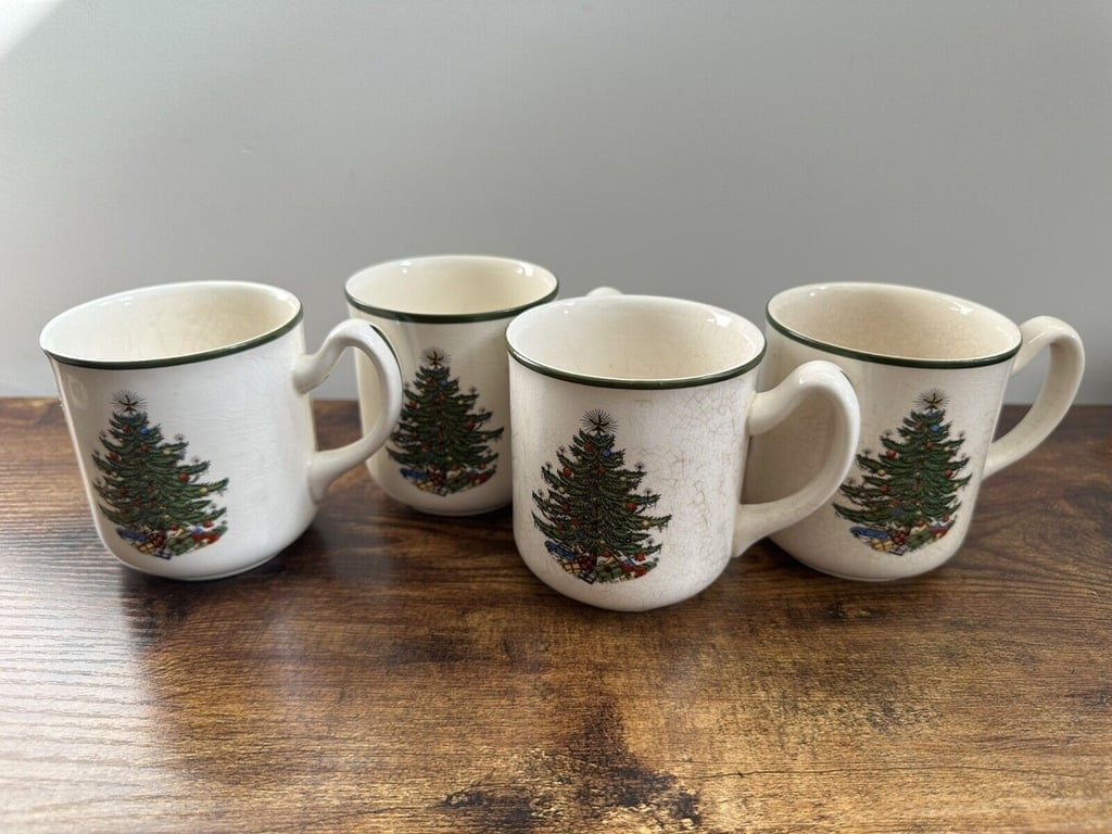 Cuthbertson Original Christmas Tree 3.5”h Coffee Mug Set Of 4 England s-1I