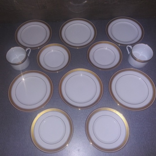Fitz and Floyd Porcelain Plate and Mug Set Oak Park White Gold Trimmed Lot of 12