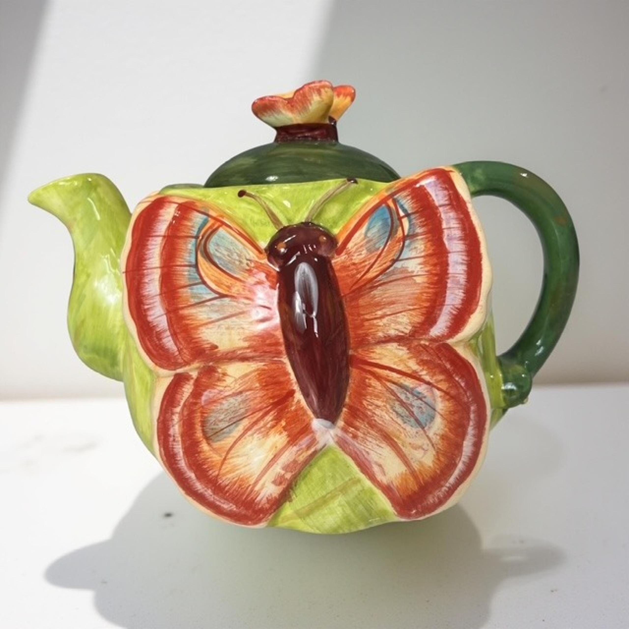 Vintage J.A. Designs - La Dolce Vita Butterfly Teapot with Lid 6" Tall
