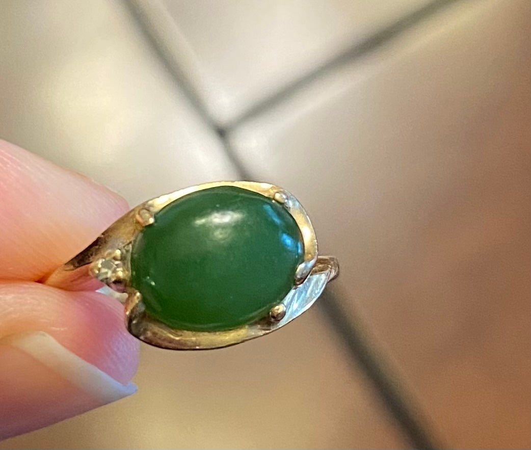 Vintage Green jade 14k gold and diamond ring