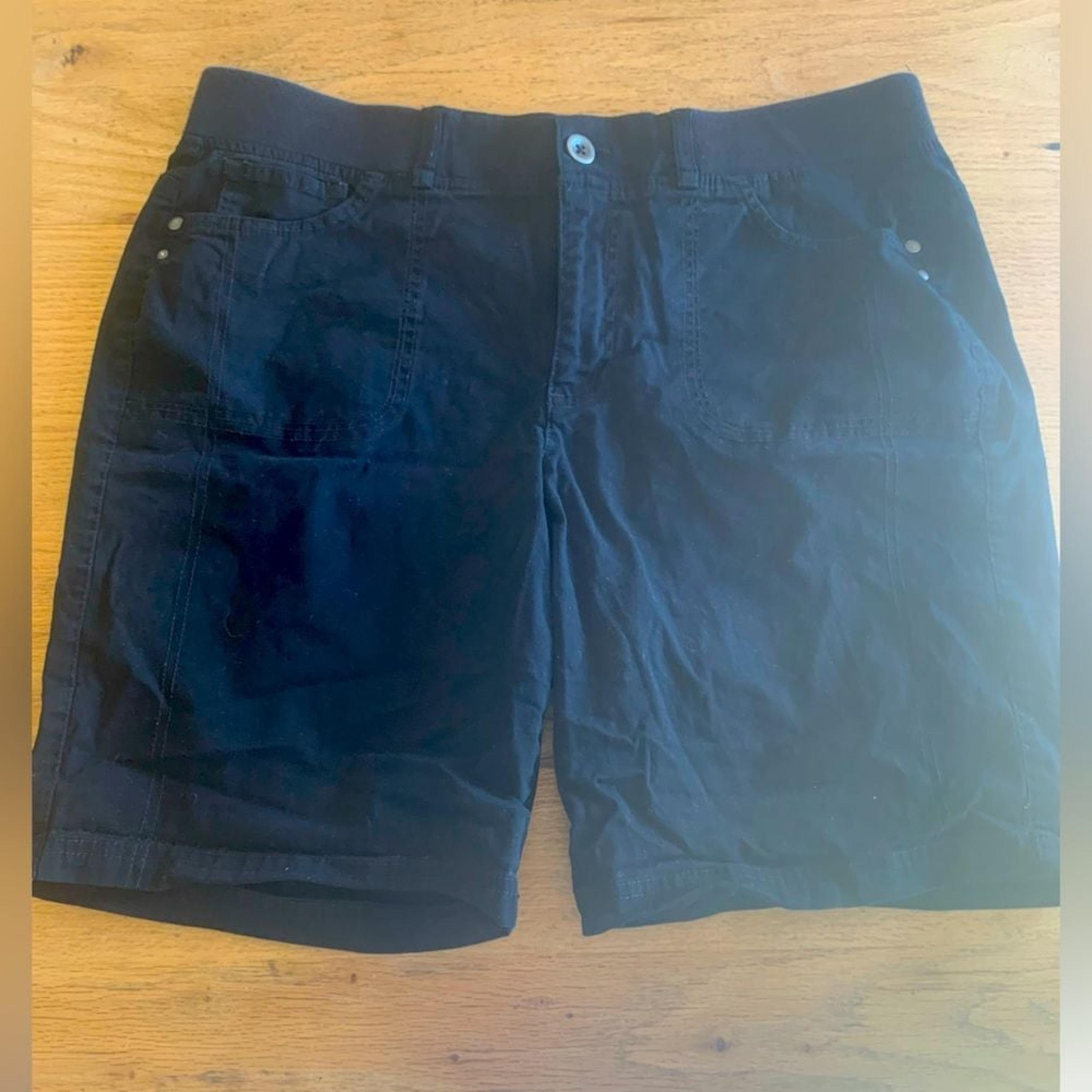 Gloria Vanderbilt Bermuda Shorts Black Women's 12 Preloved