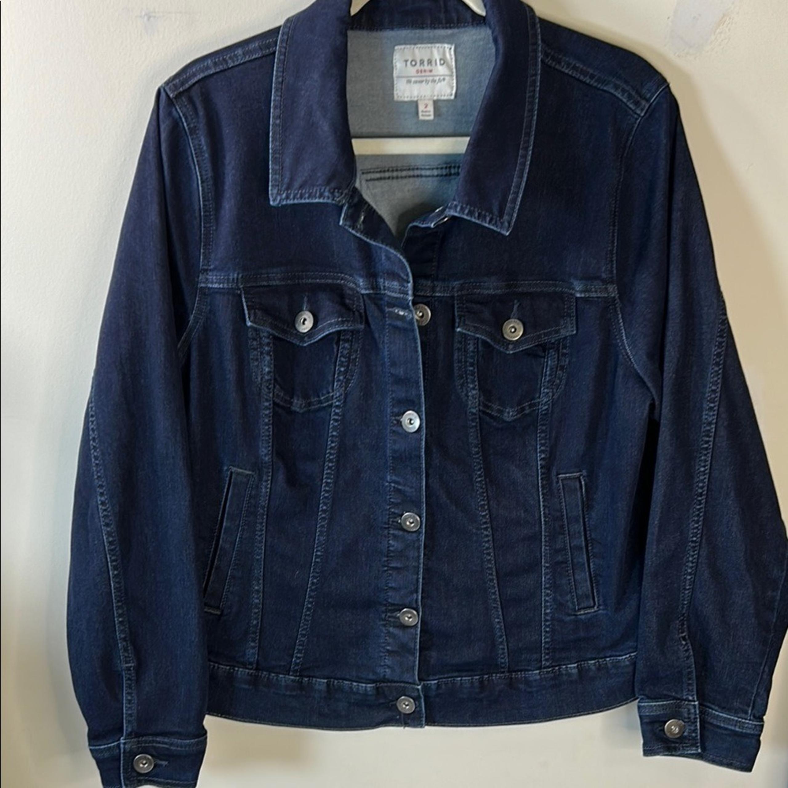 Torrid Women's Dark Blue Denim Jacket Size 2