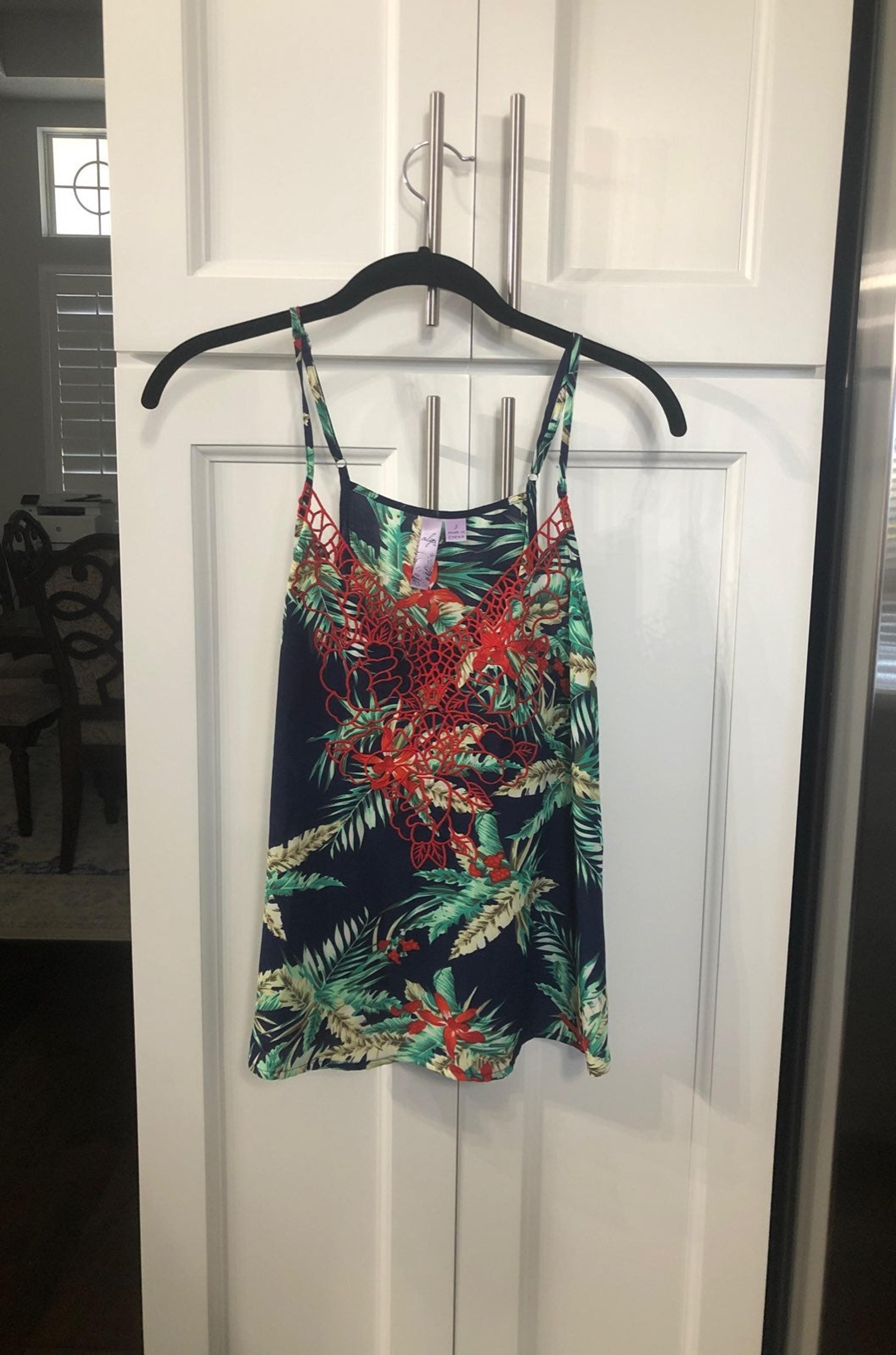 Small Floral Alya top