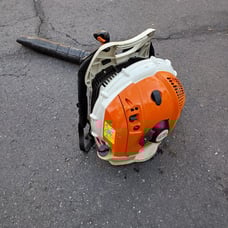 STIHL BR600 MAGNUM BACKPACK BLOWER... PARTS OR REPAIR