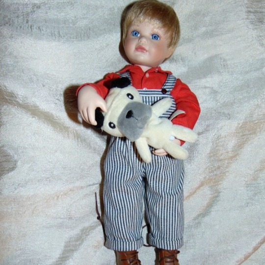 GEORGETOWN COLLECTIBLES NICHOLAS “CAUGHT IN THE ACT” PORCELAIN DOLL BY JOYCE R