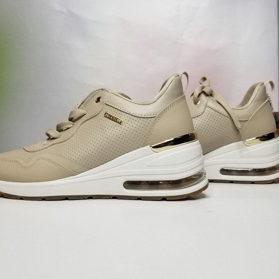 Skechers Women's Street Million Air Hotter Air Casual Sneaker Size 9.5 Beige NWT