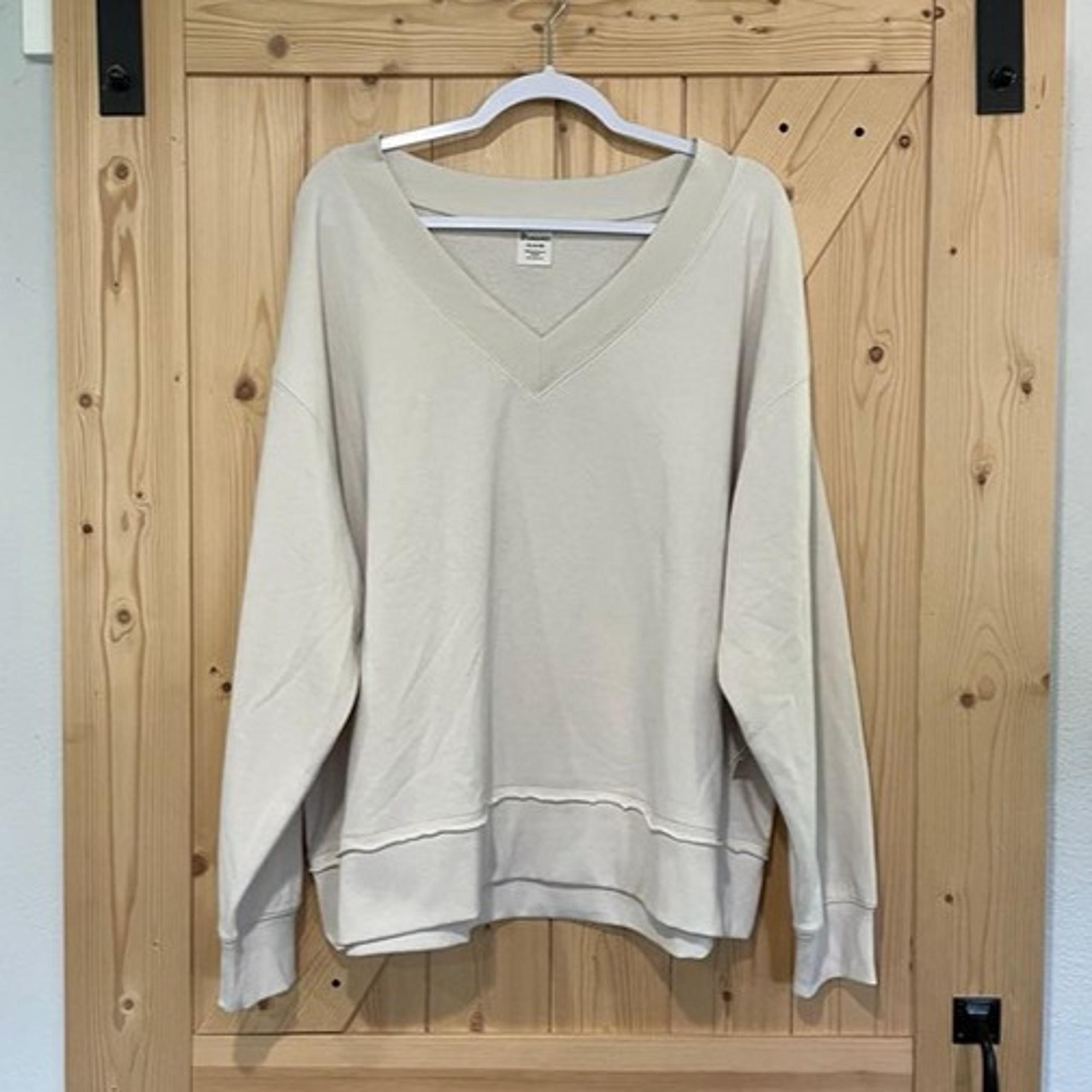 NEW 16-18 XL Women's Oversized V-neck Sweatshirt