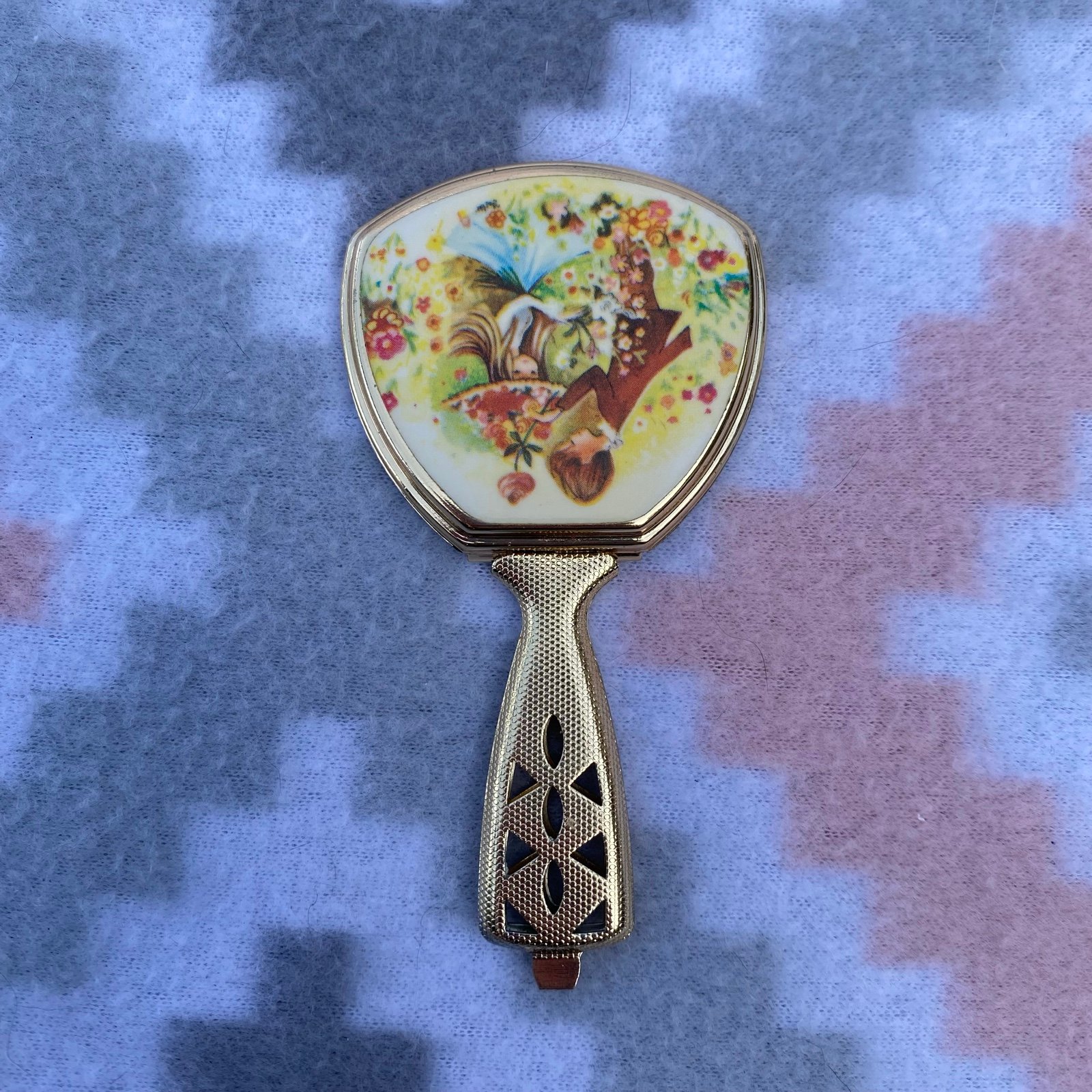 Vintage foldable handheld miniature purse mirror