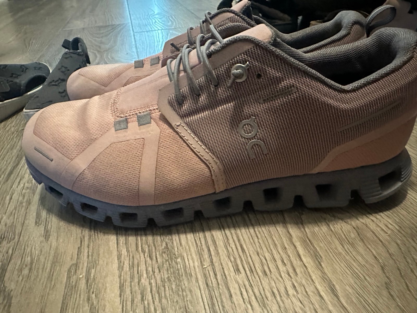 OC on cloud excellent used condition 9.5