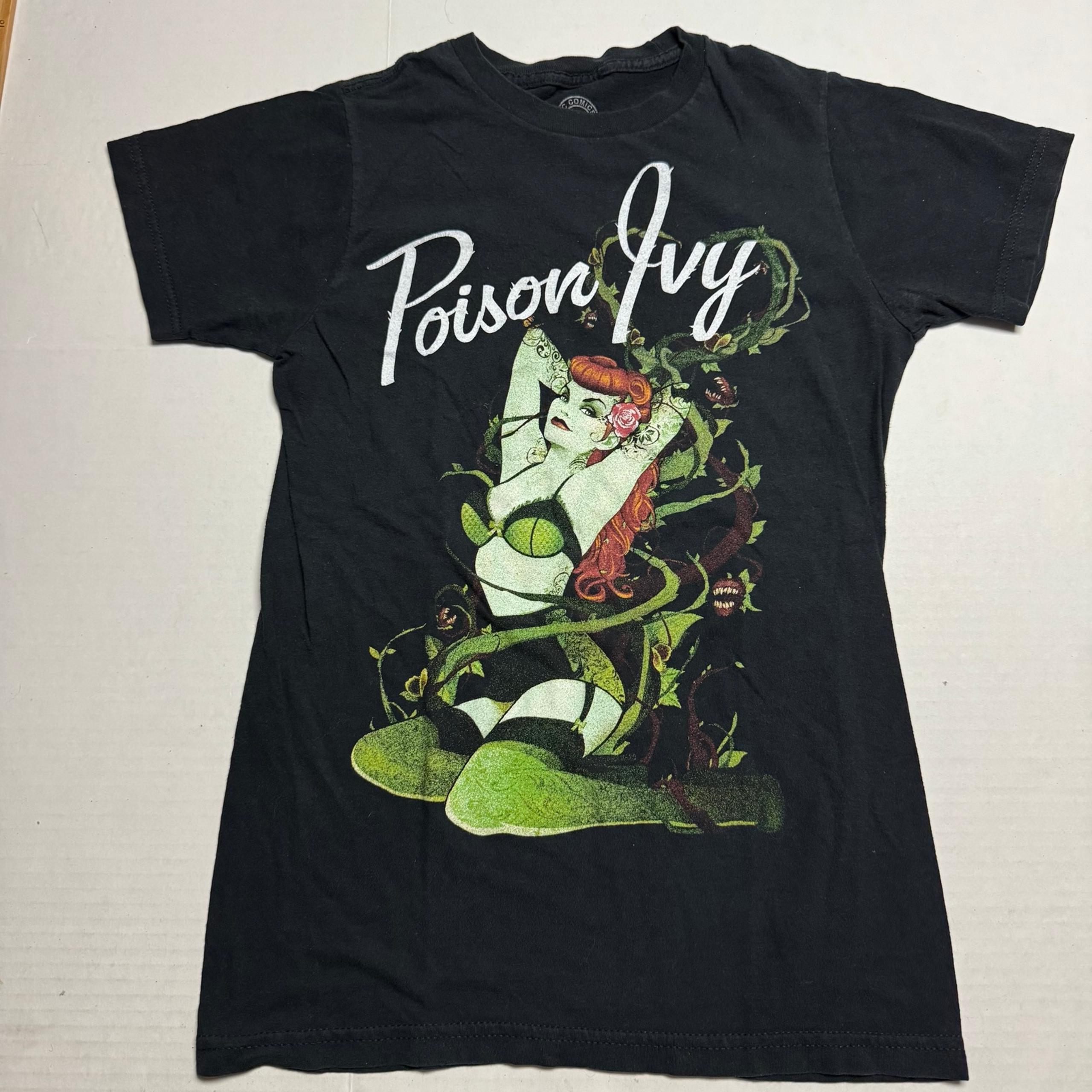 Women's DC Comics Poison Ivy Short Sleeve T-Shirt Size: XS
