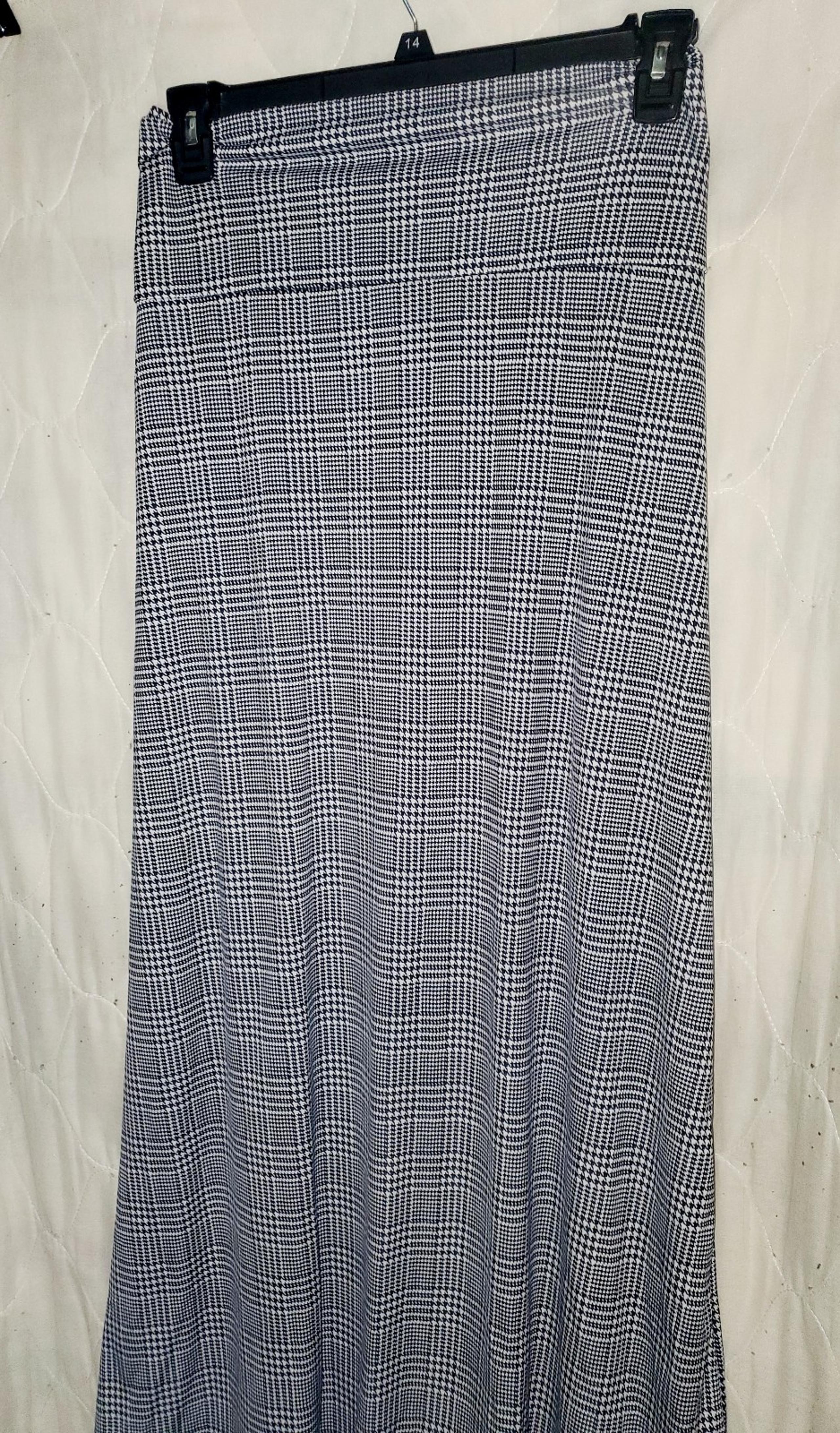 3X MAXI SKIRT BY PIPHANY