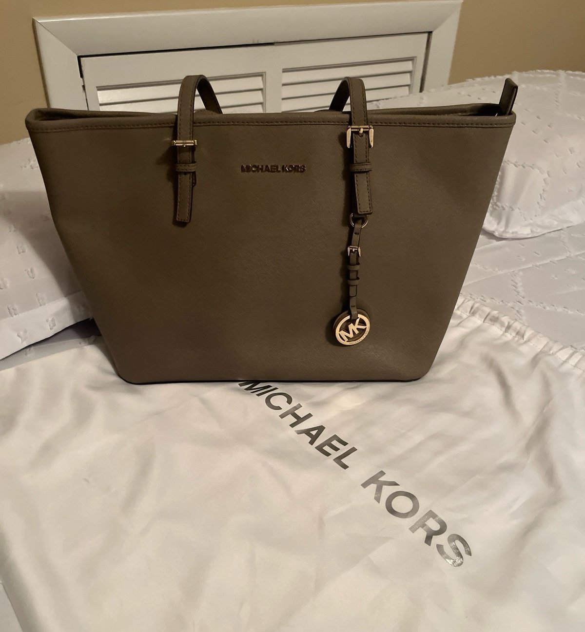 Michael Kors Jet Set Tote Bag
