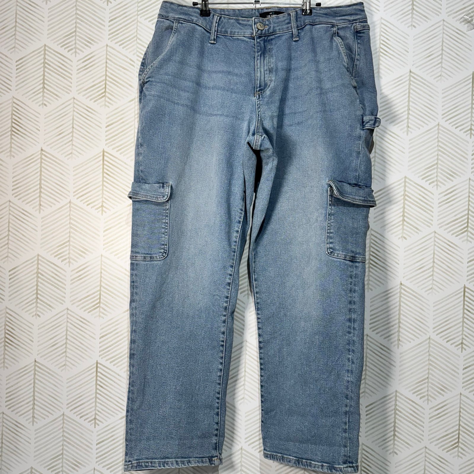 Lularoe Utility Cargo Pant Jeans Women's Size 38 Light Wash Denim Stretch