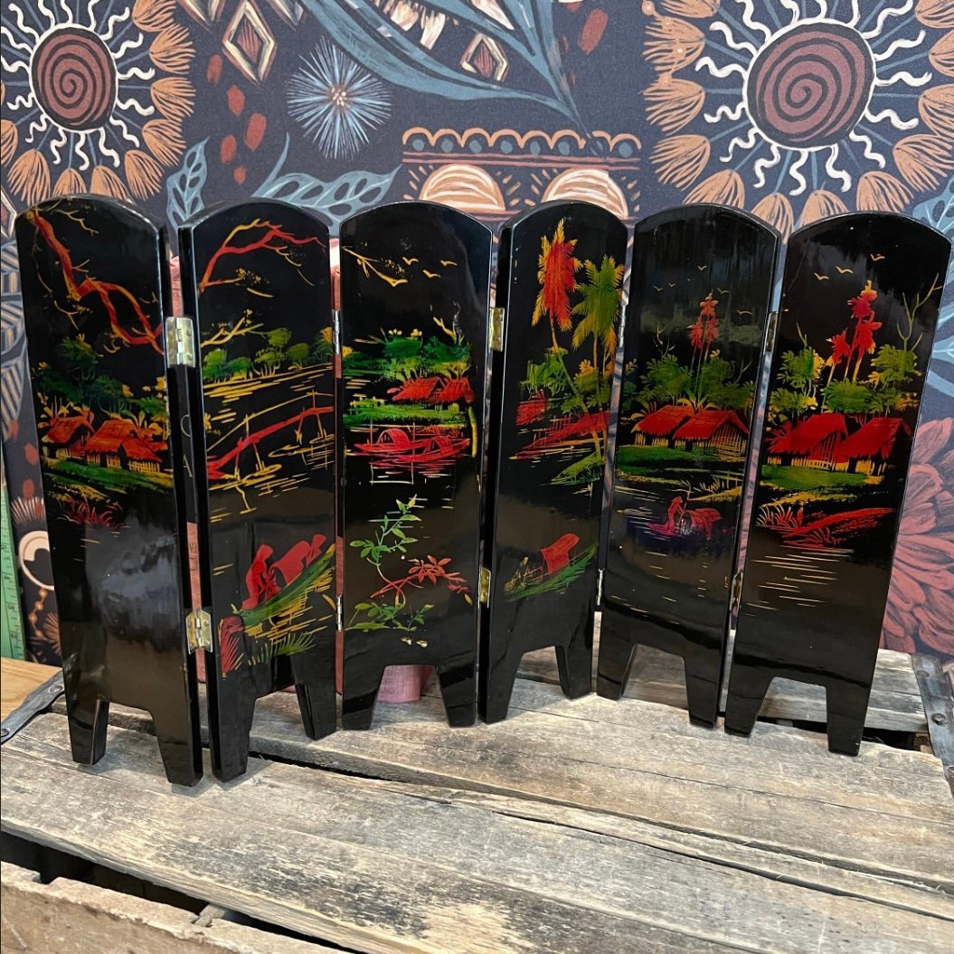 Vintage Asian Divider/ Black Lacquered /Table Top