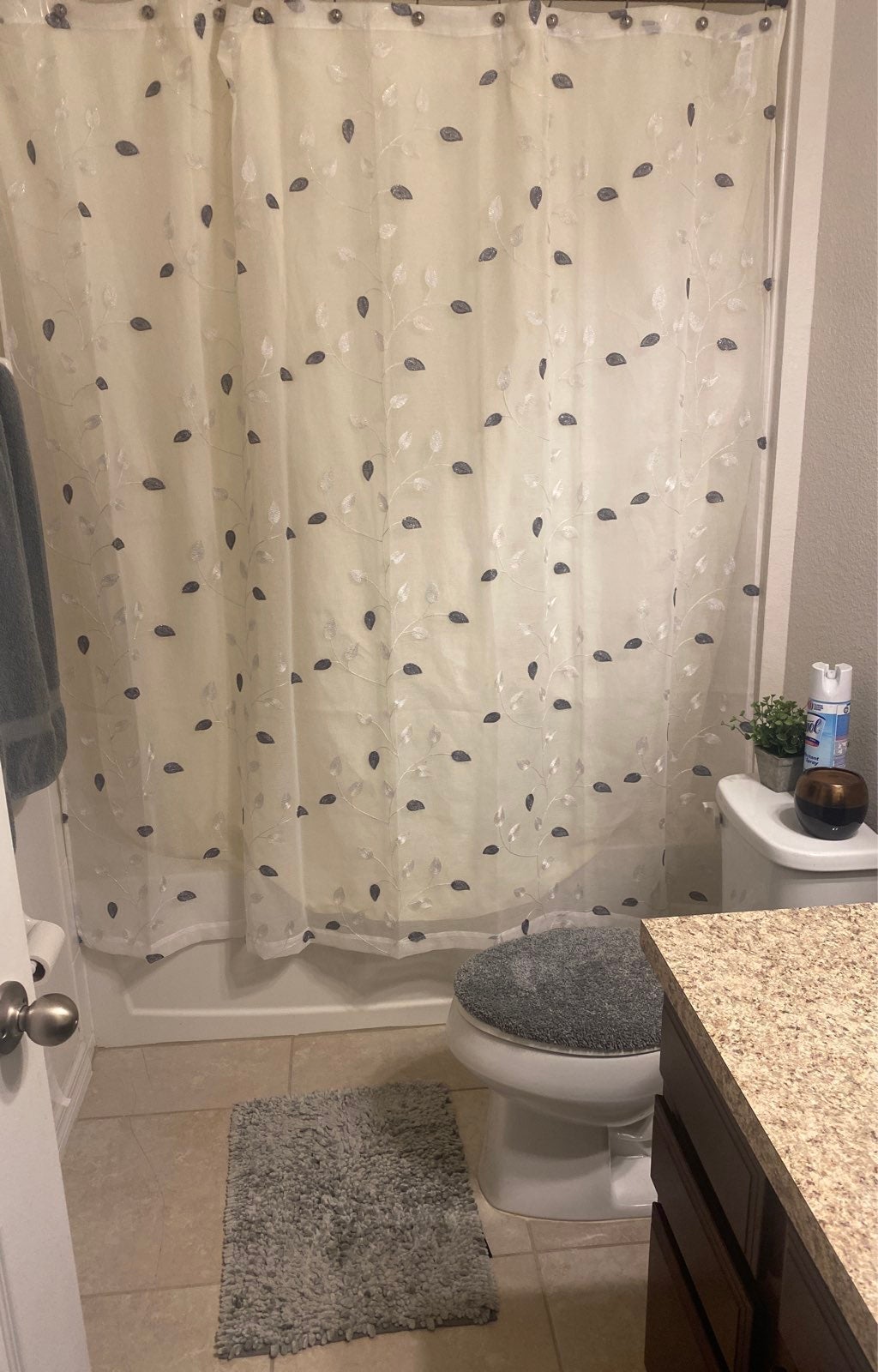 3 piece Bathroom curtain and bath mats Set