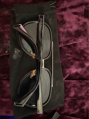 Gucci Aviator Frame Sunglasses in Black