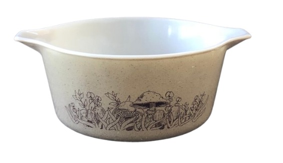 Pyrex Forest Fancies Cinderella Mushrooms Bowl, Pyrex Casserole Dish, 2.5L