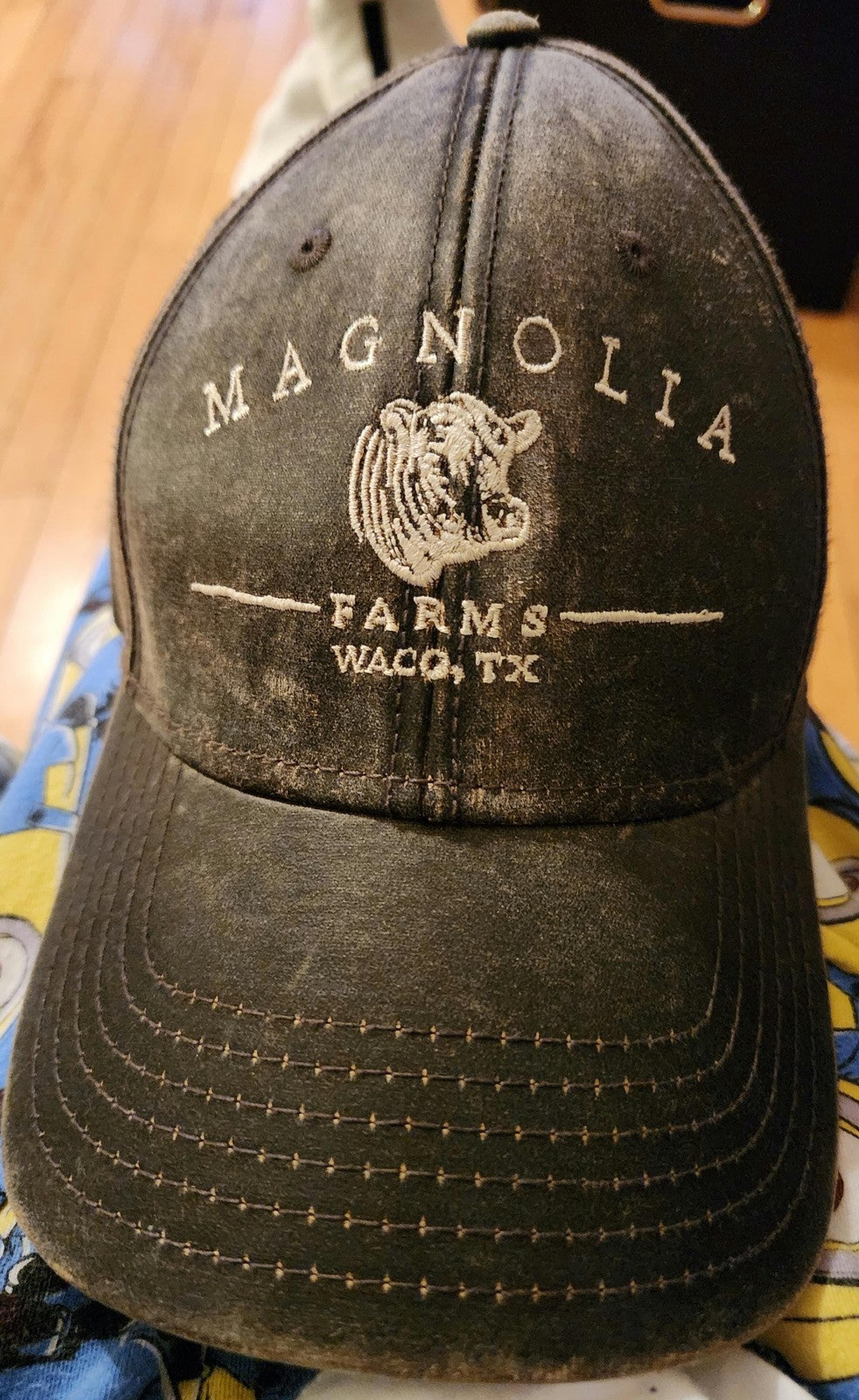 Magnolia Cap