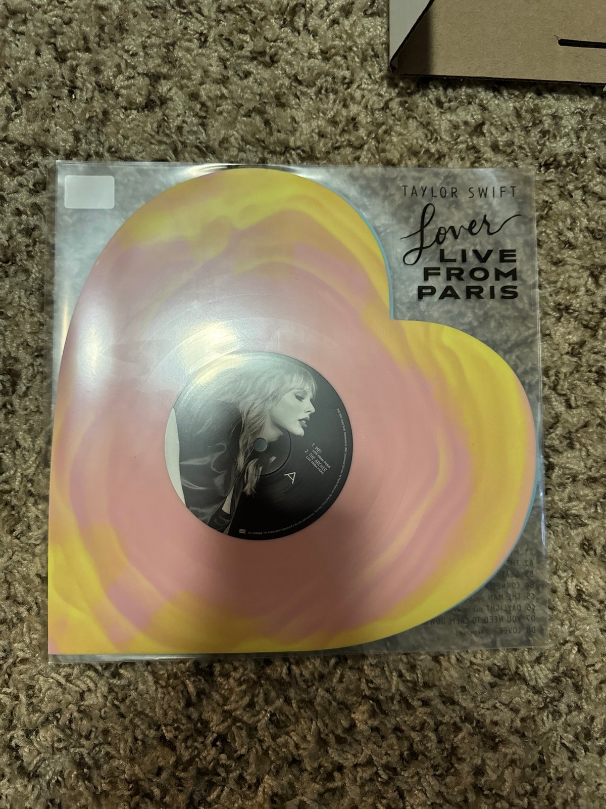 Taylor Swift Lover Live From Paris