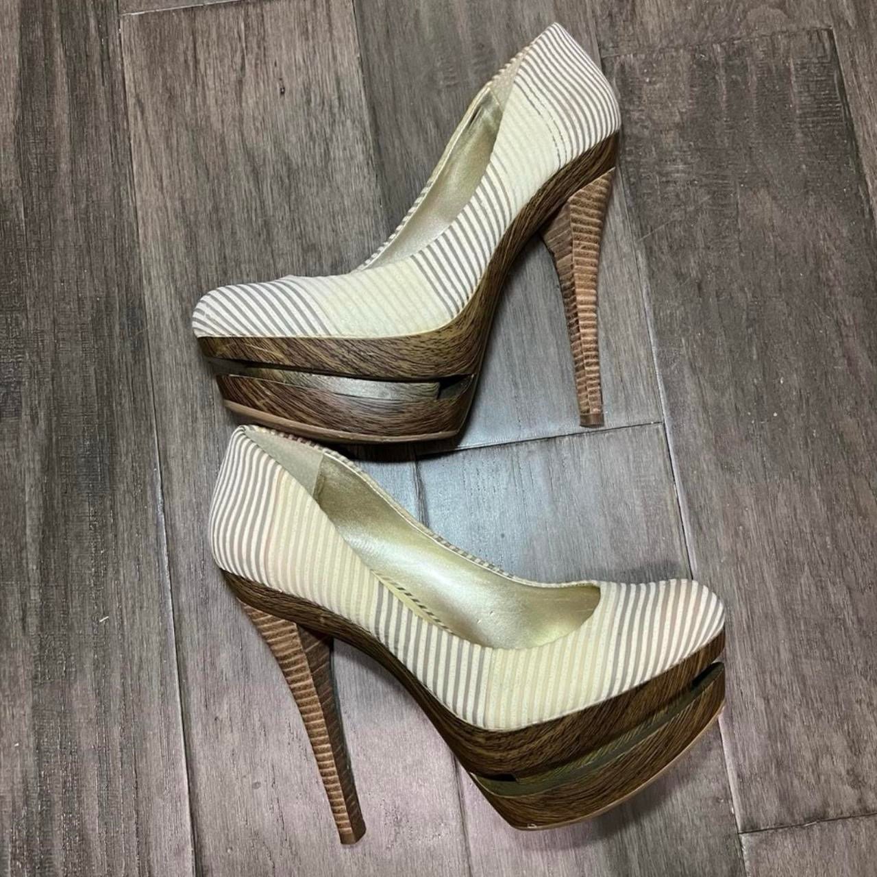 Jessica Simpson Striped heels with wood